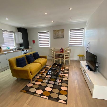 Apartment No 8 - Stay In Style In The Heart Of The Cathedral City. Truro Kültér fotó