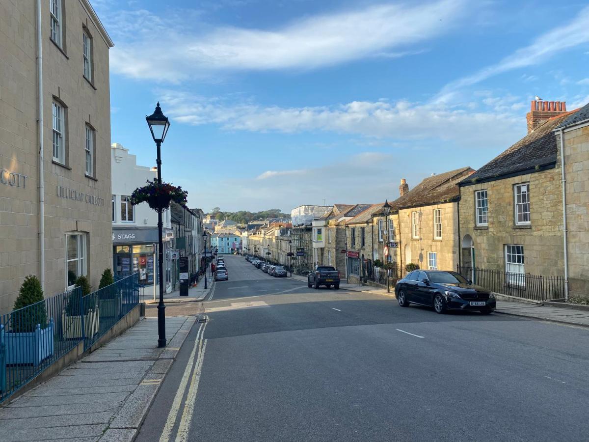 Apartment No 8 - Stay In Style In The Heart Of The Cathedral City. Truro Kültér fotó