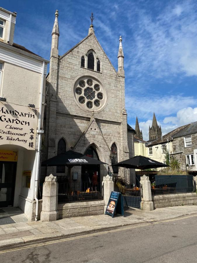 Apartment No 8 - Stay In Style In The Heart Of The Cathedral City. Truro Kültér fotó