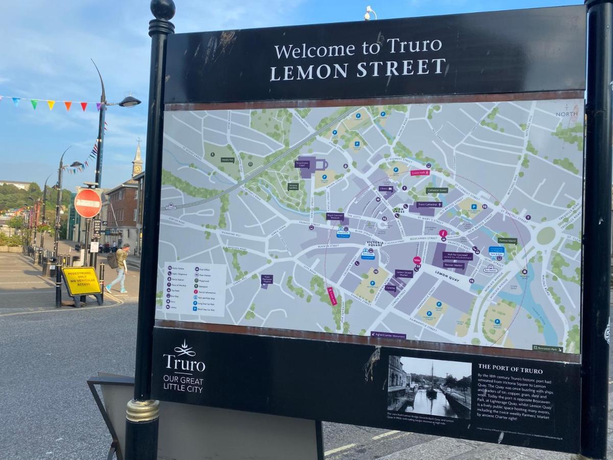 Apartment No 8 - Stay In Style In The Heart Of The Cathedral City. Truro Kültér fotó