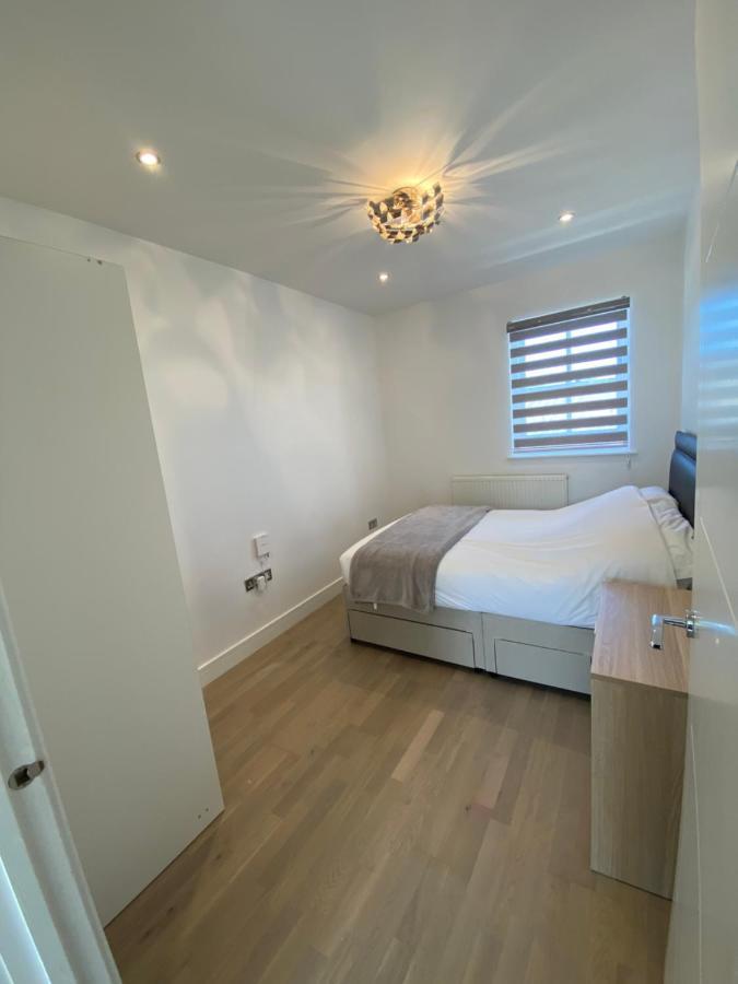 Apartment No 8 - Stay In Style In The Heart Of The Cathedral City. Truro Kültér fotó