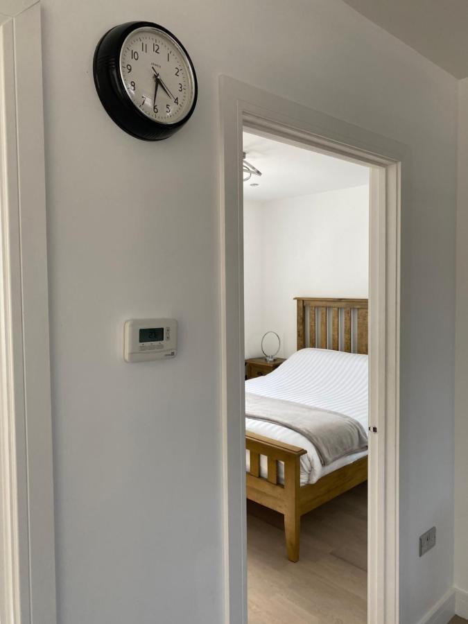 Apartment No 8 - Stay In Style In The Heart Of The Cathedral City. Truro Kültér fotó