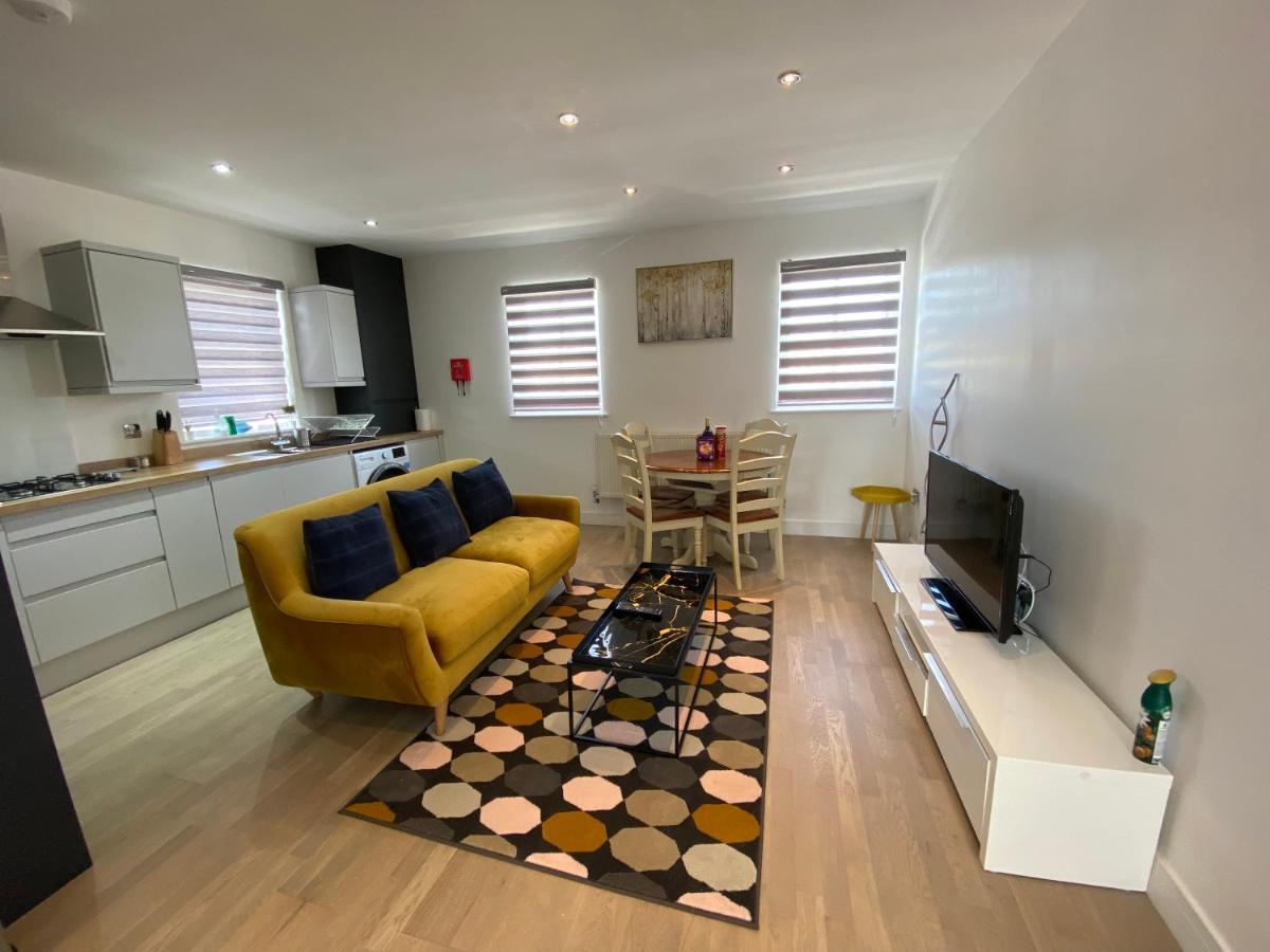 Apartment No 8 - Stay In Style In The Heart Of The Cathedral City. Truro Kültér fotó