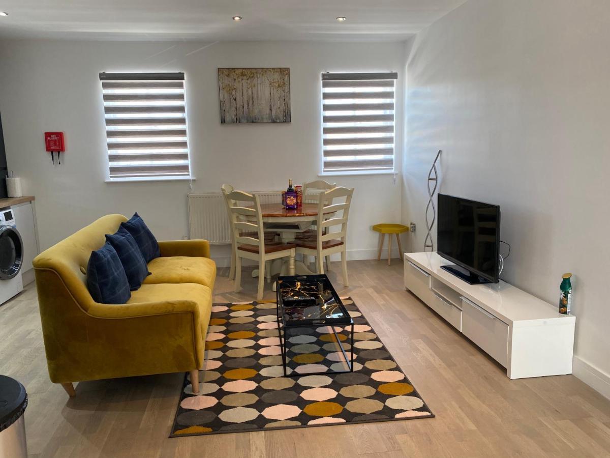 Apartment No 8 - Stay In Style In The Heart Of The Cathedral City. Truro Kültér fotó
