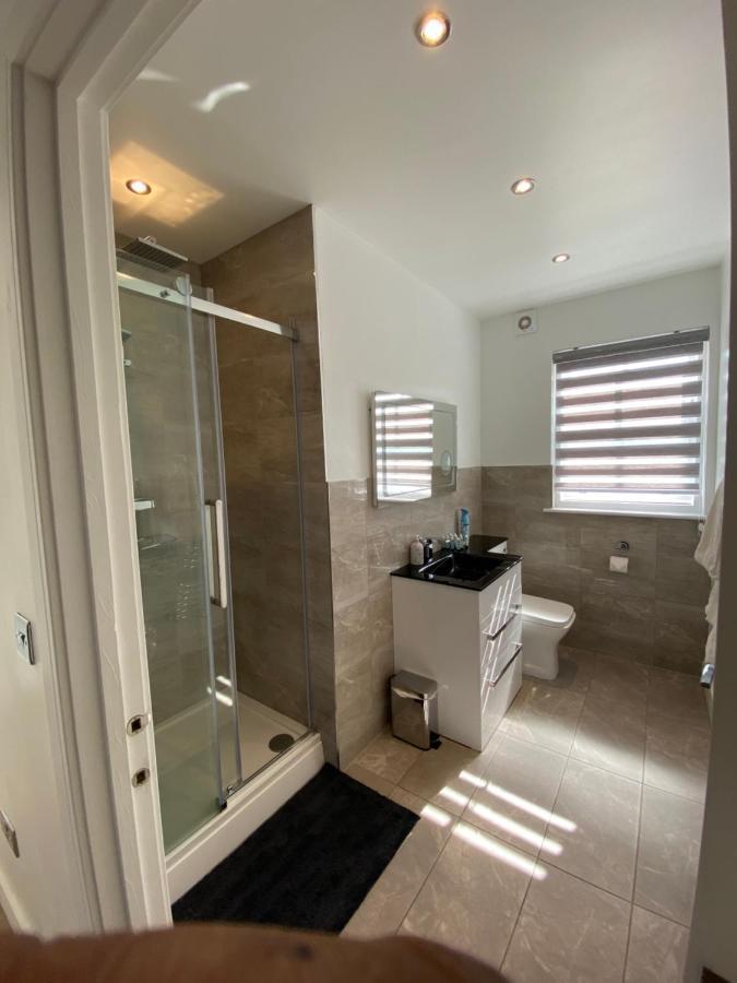 Apartment No 8 - Stay In Style In The Heart Of The Cathedral City. Truro Kültér fotó